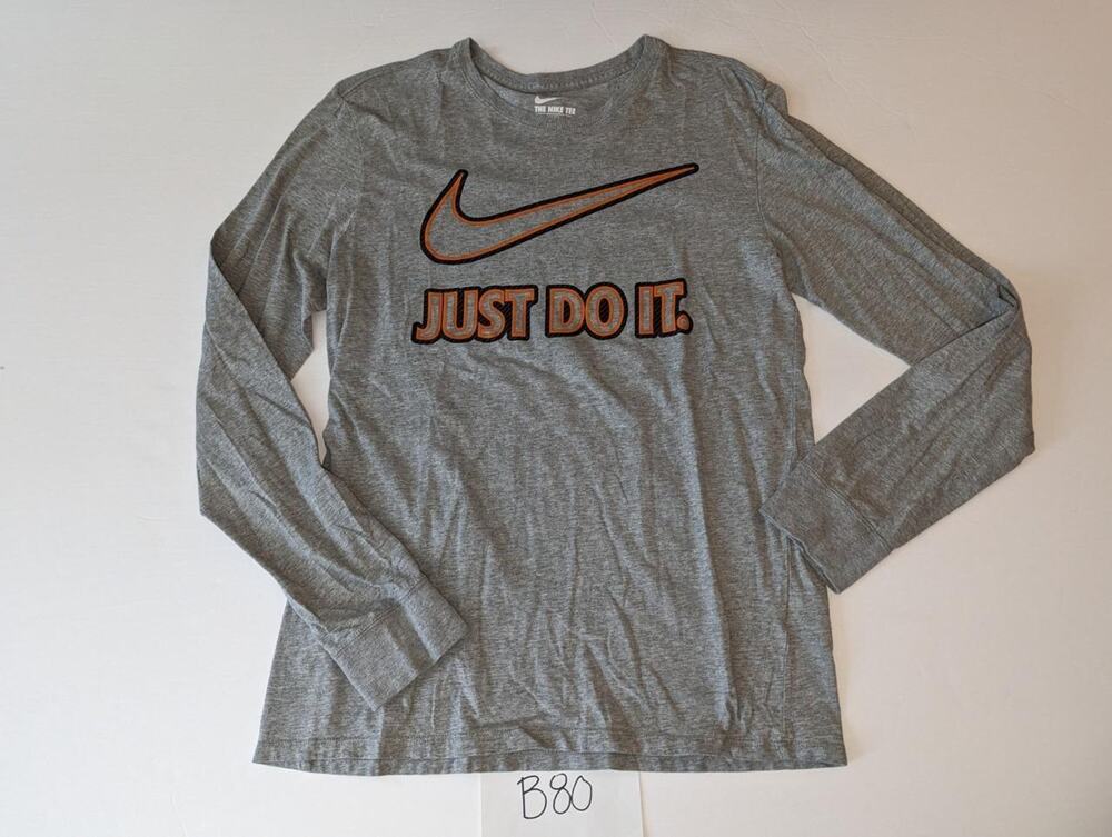 Nike TShirt Size Medium Athletic Cut Gray -0623B80
